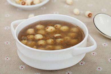 系统大揭秘！ 《怪物猎人：旅人》手机实机上手视频